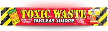 Жевательная конфета Toxic Waste Nuclear sludge Bar вишня